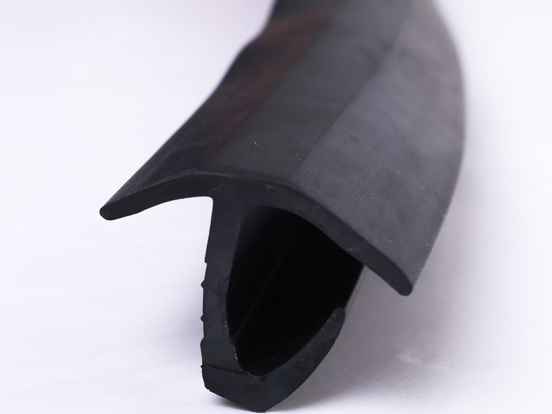 2026年2月 中集集装箱门橡胶密封条 J型密封条 工字密封条 河北实达